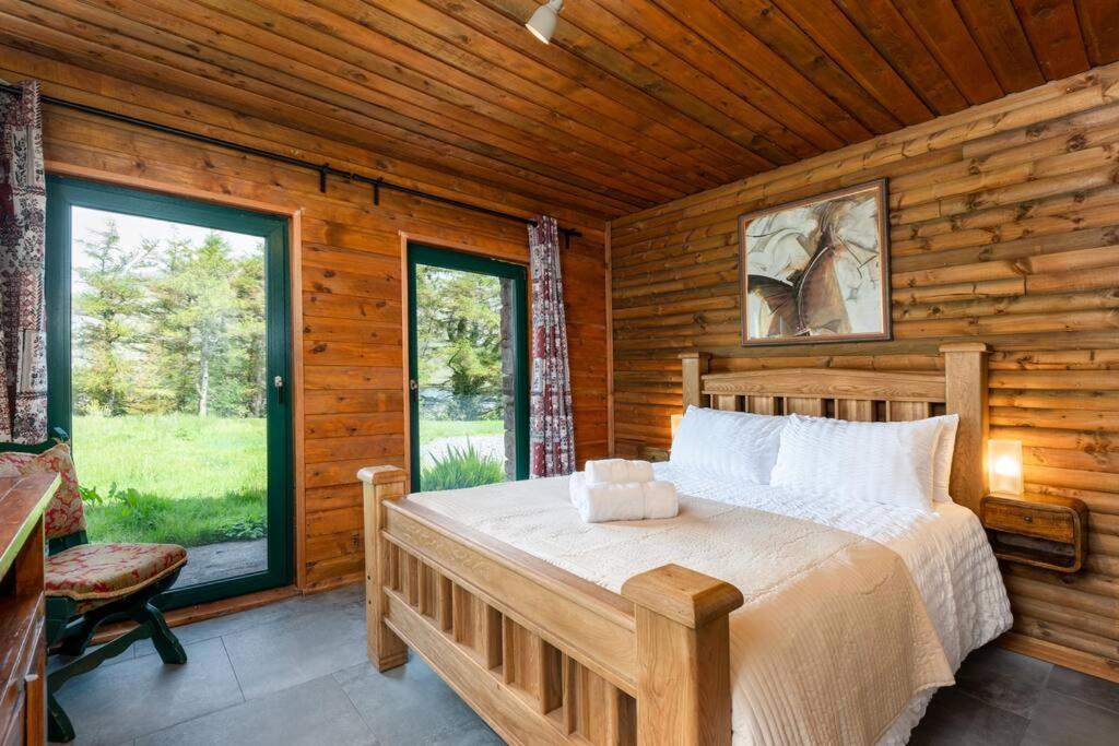Heather Lodge With Sea And Mountain Views Лінон Екстер'єр фото